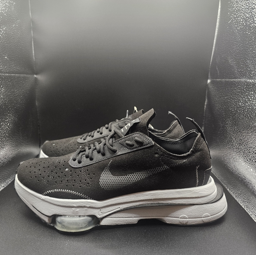 Nike AIR ZOOM- TYPE SE TRAINER SIZE 9.5M